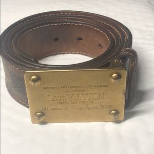 Louis Vuitton men’s belt